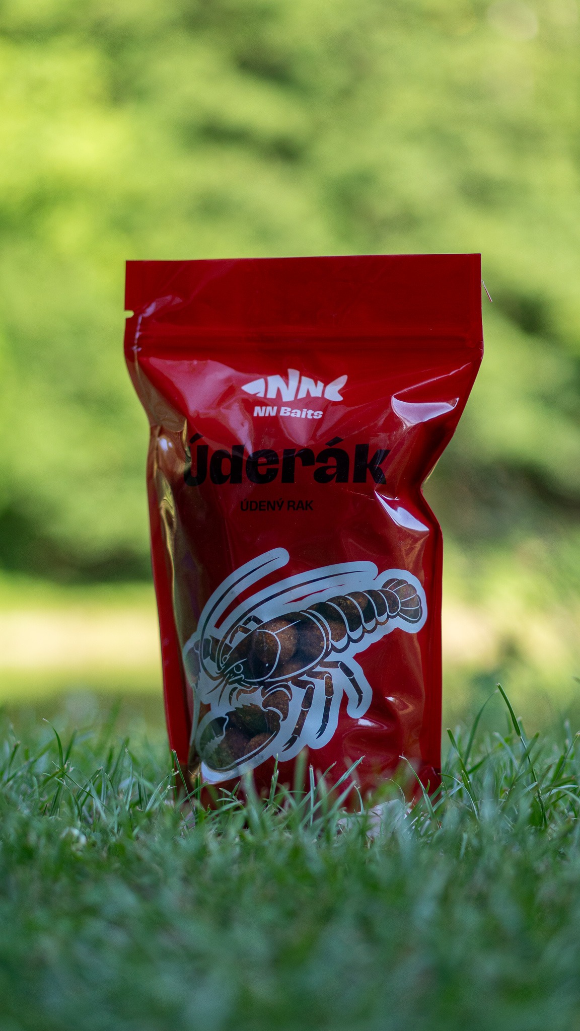 Activ Pulse boilies Úderák (Údený Rak) – Obrázok 2