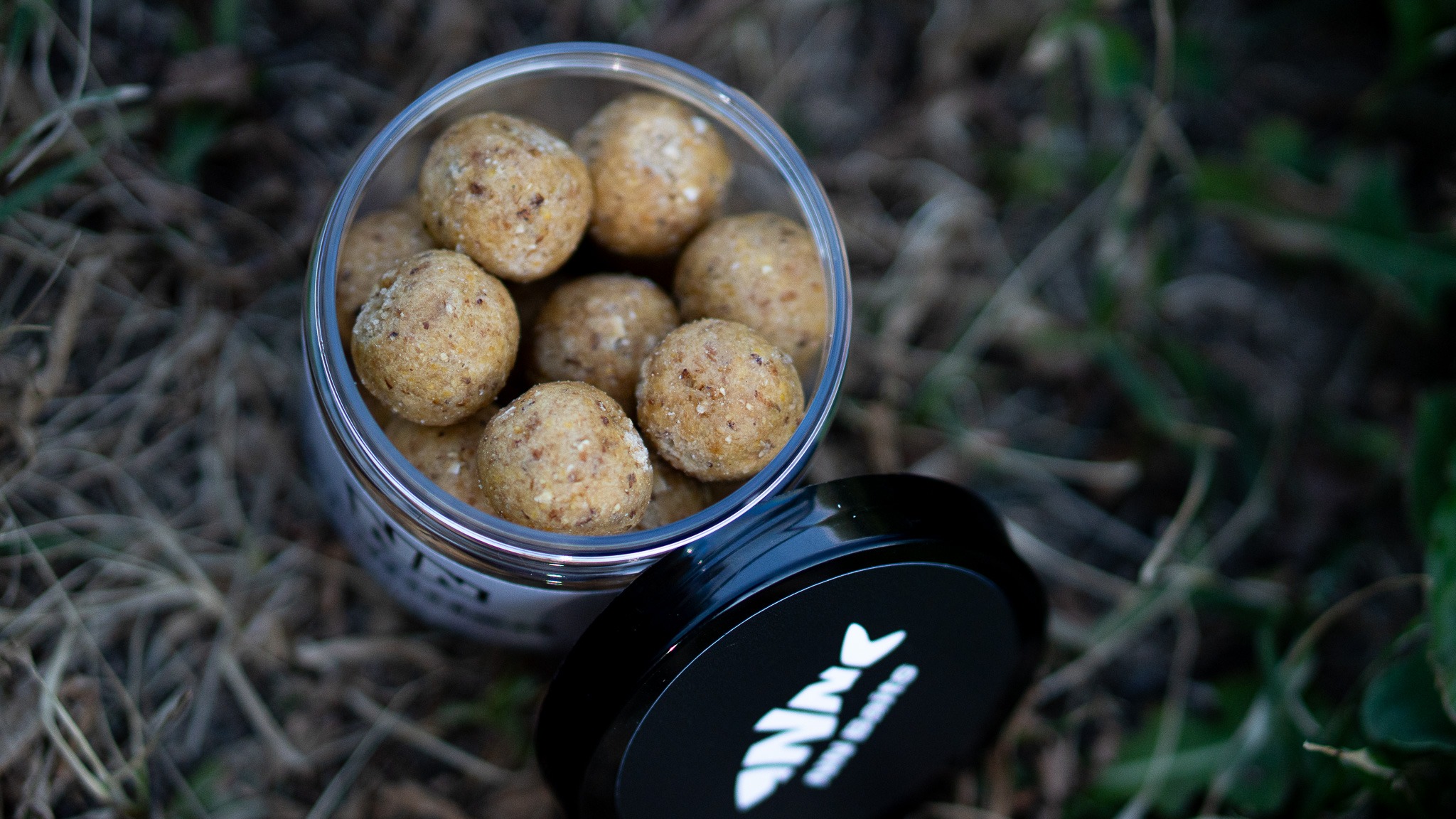 Rozpustné boilies Bryndza HNV (Zemiak / Slanina / Butyric) – Obrázok 2