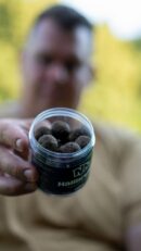 Rozpustné boilies Halibrutál HNV (Halibut + 3 rybie múčky)